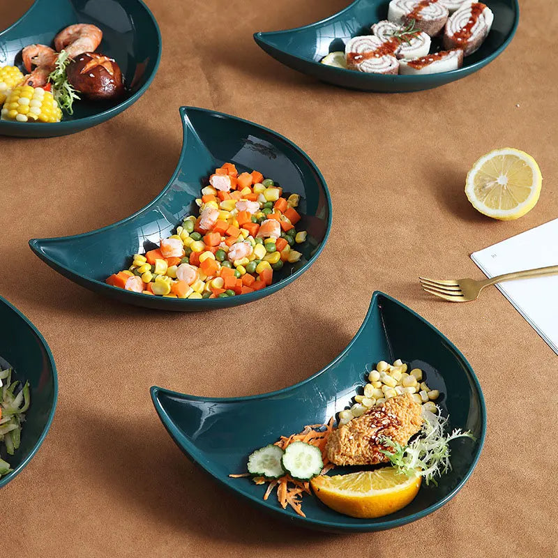 Crescent Dining Dish Set