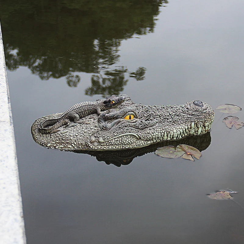 AquaCroc Floating Crocodile Head