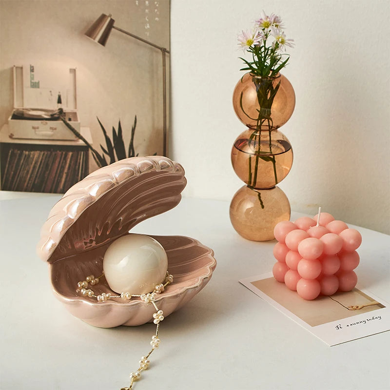 Radiant Clamshell Storage Tray & Lamp